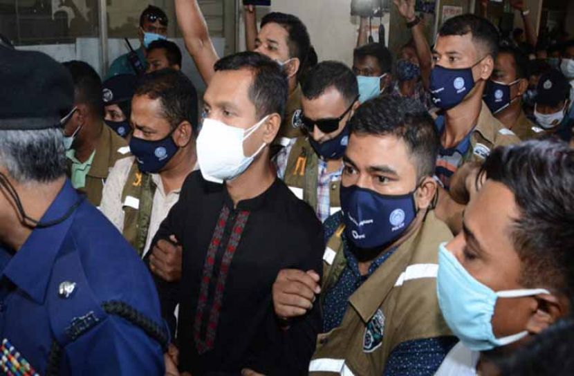 বাবুল আক্তার অসুস্থ, থাকতে চান হাসপাতালে